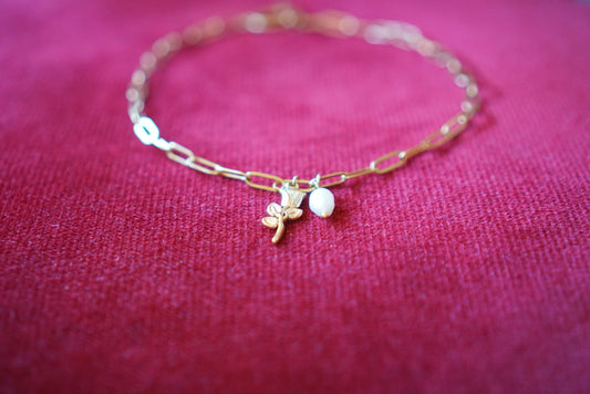 Elegant Flower and Pearl Charm Necklace Stainless Steel Jewelry