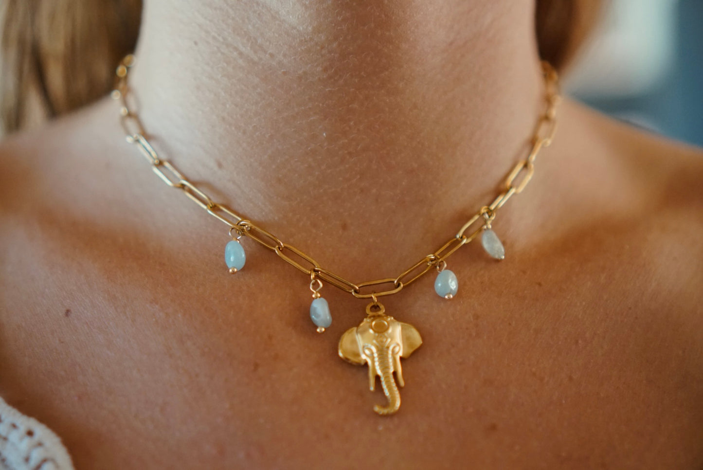 Golden necklace with jade, pearls &amp; elephant 