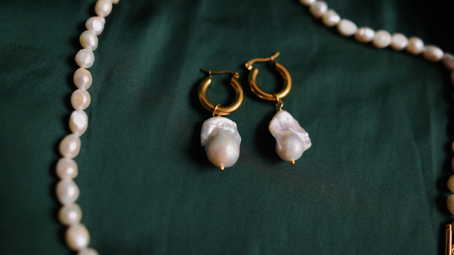 Genuine freshwater pearls 