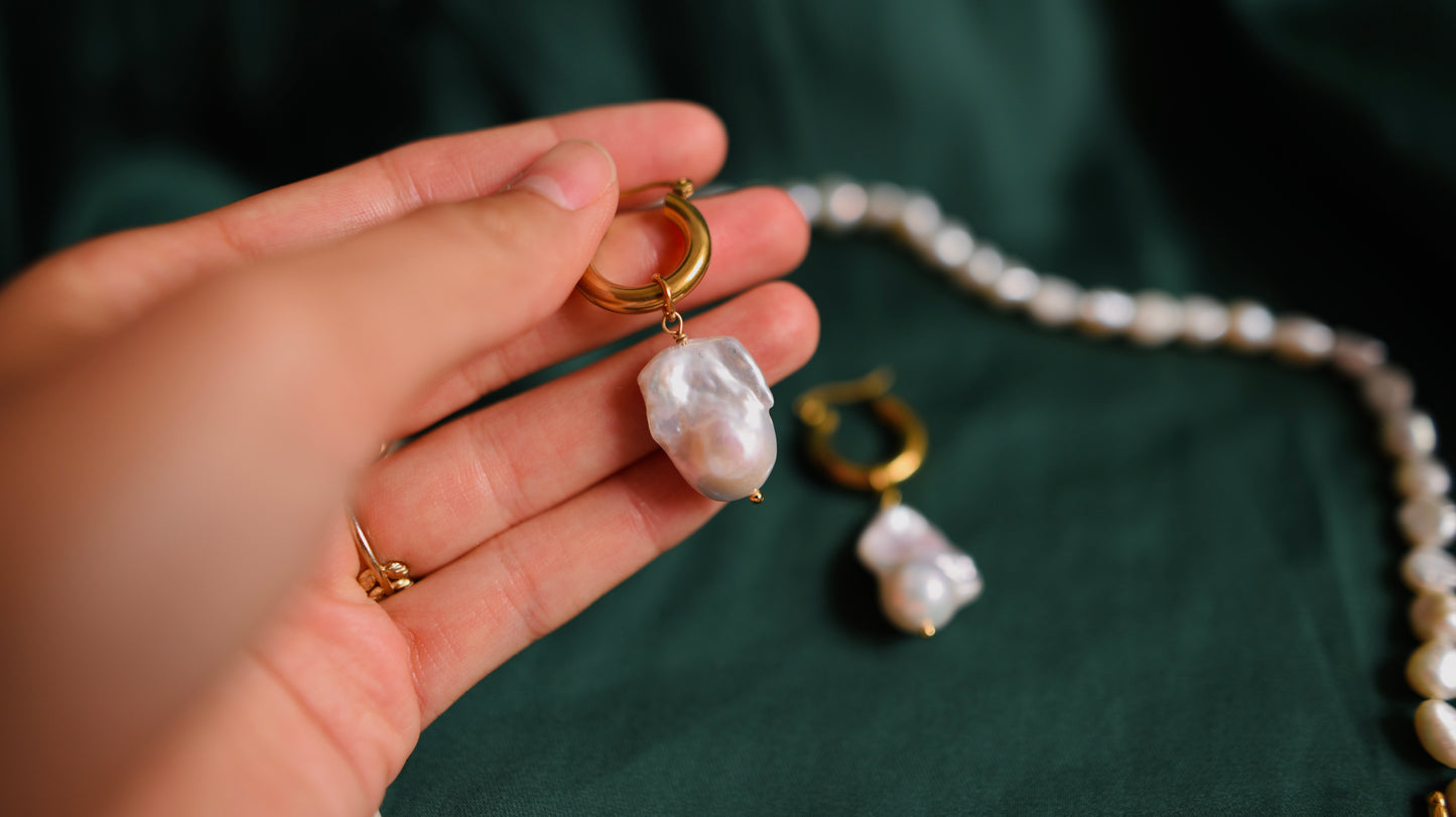 Genuine freshwater pearls 